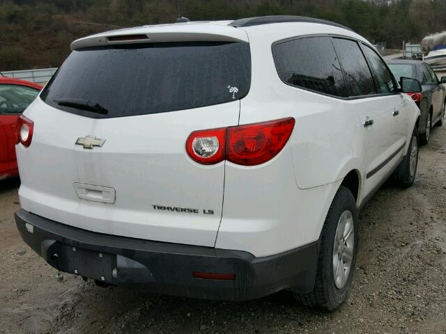 1GNLREED2AS118320 - 2010 CHEVROLET TRAVERSE L WHITE photo 4