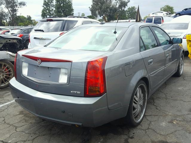 1G6DM577X40178495 - 2004 CADILLAC CTS GRAY photo 4