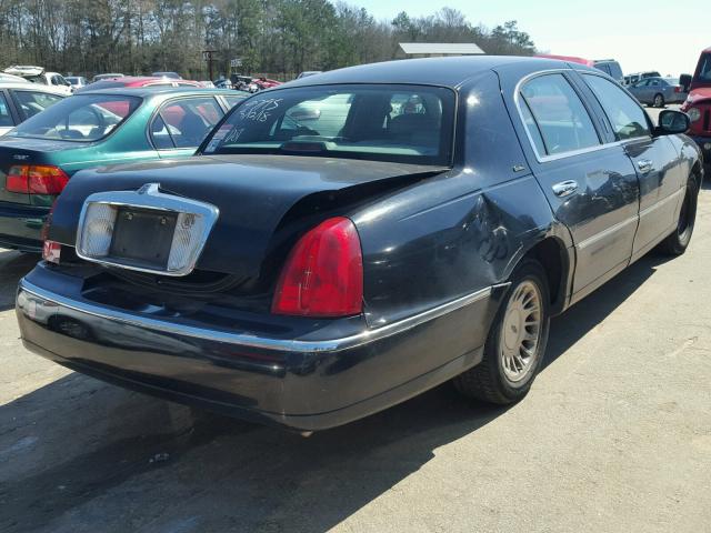 1LNHM85W91Y644209 - 2001 LINCOLN TOWN CAR C BLACK photo 4