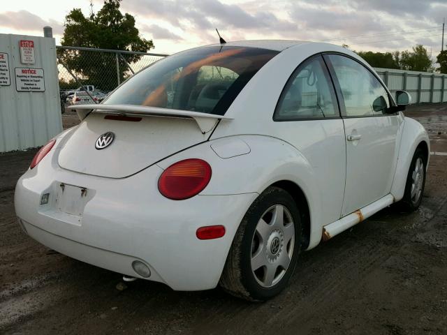 3VWBB61C4WM014761 - 1998 VOLKSWAGEN NEW BEETLE 白色 照片 4