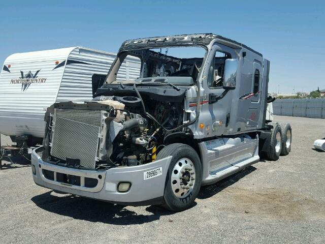 1FUJGLDR7BSBA2761 - 2011 FREIGHTLINER CASCADIA 1 GRAY photo 2