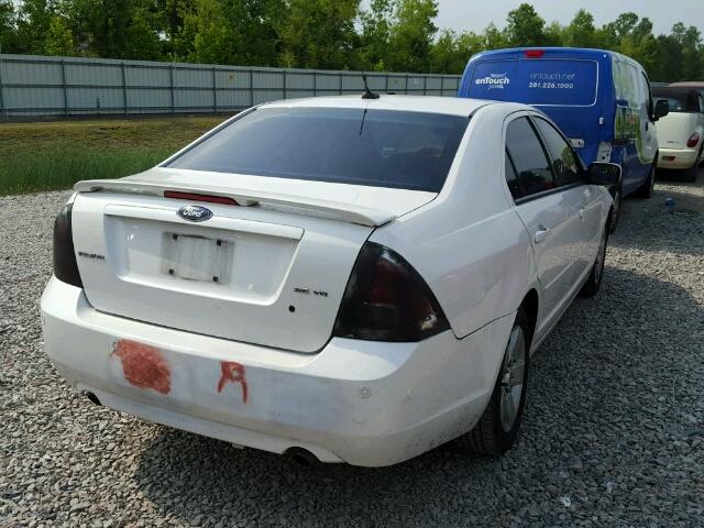 3FAHP07179R121575 - 2009 FORD FUSION SE WHITE photo 4