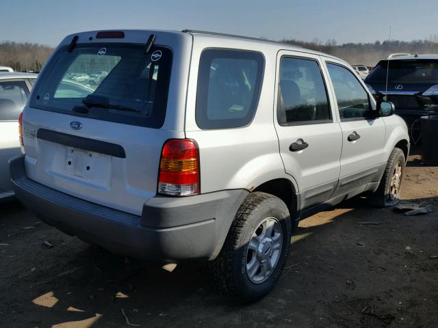 1FMYU92174KA14288 - 2004 FORD ESCAPE XLS SILVER photo 4