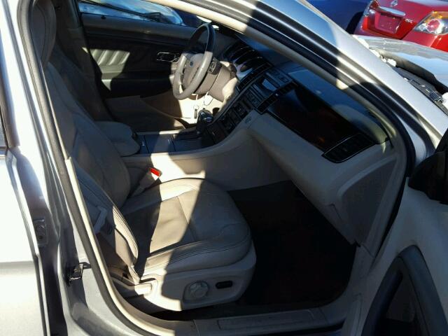 1FAHP2EW6AG150779 - 2010 FORD TAURUS SEL SILVER photo 5