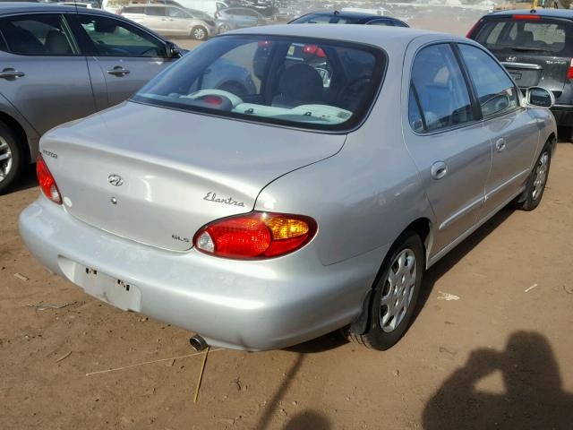 KMHJF35F3YU025668 - 2000 HYUNDAI ELANTRA GL SILVER photo 4