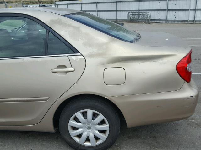 4T1BE32K04U356646 - 2004 TOYOTA CAMRY LE GOLD photo 9