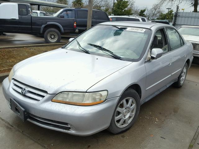 JHMCG66802C010908 - 2002 HONDA ACCORD EX SILVER photo 2