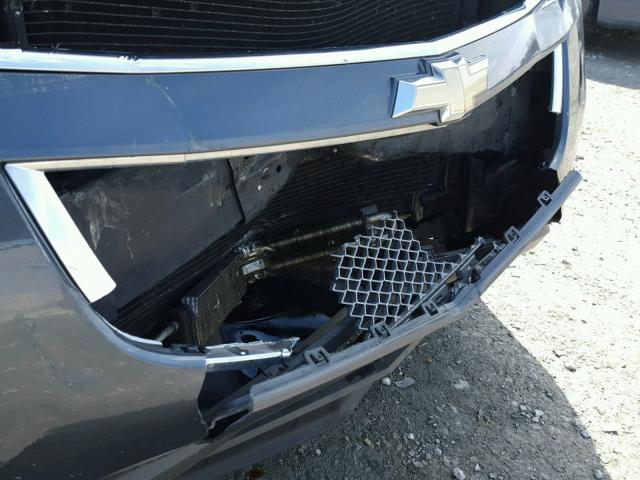 1GNLVHED2AJ209669 - 2010 CHEVROLET TRAVERSE L GRAY photo 9