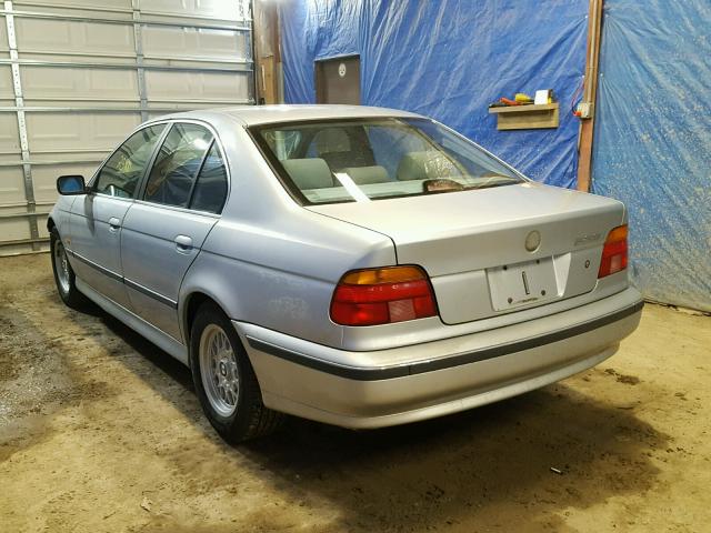 WBADD6328WGT96441 - 1998 BMW 528 I AUTO SILVER photo 3