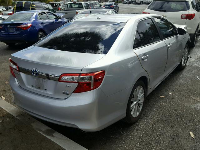 4T1BD1FKXCU031177 - 2012 TOYOTA CAMRY HYBR SILVER photo 4