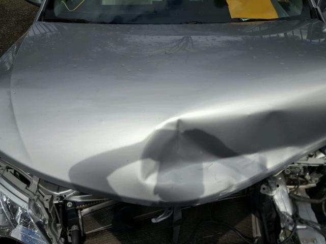 4T1BD1FKXCU031177 - 2012 TOYOTA CAMRY HYBR SILVER photo 7