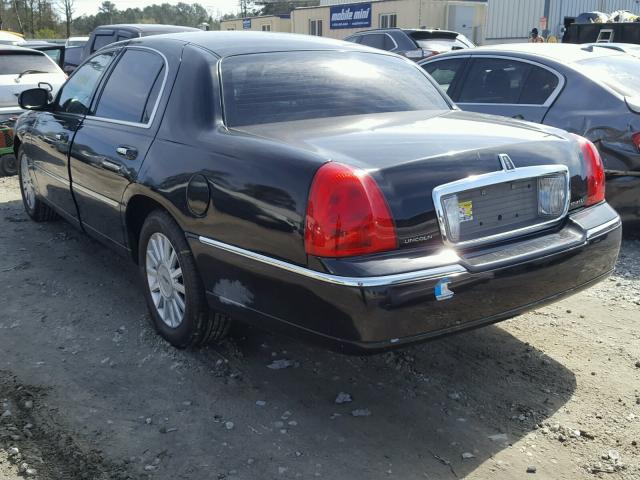 1LNHM88W65Y631175 - 2005 LINCOLN TOWN CAR E BLACK photo 3