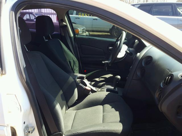 2G2WP552971105152 - 2007 PONTIAC GRAND PRIX WHITE photo 5