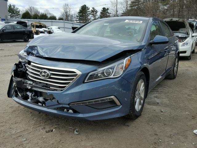 5NPE24AF9FH100670 - 2015 HYUNDAI SONATA SE BLUE photo 2