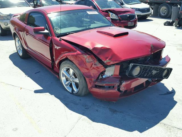 1ZVHT82H385199696 - 2008 FORD MUSTANG GT RED photo 1