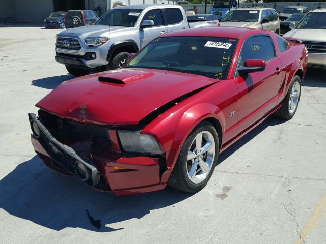 1ZVHT82H385199696 - 2008 FORD MUSTANG GT RED photo 2