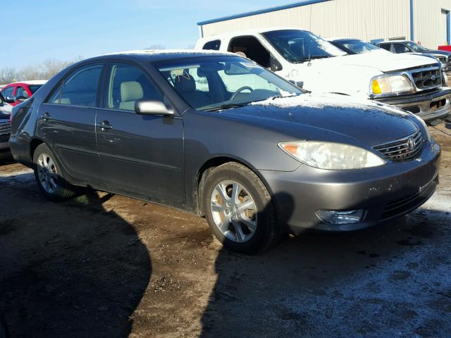 4T1BF30K35U608536 - 2005 TOYOTA CAMRY LE GRAY photo 1