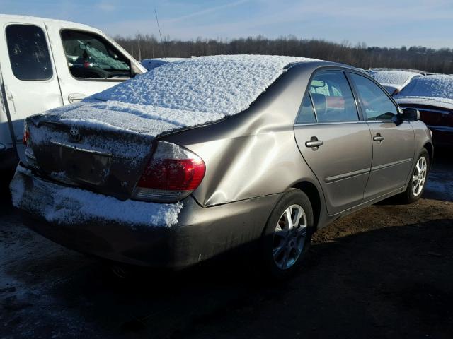 4T1BF30K35U608536 - 2005 TOYOTA CAMRY LE GRAY photo 4