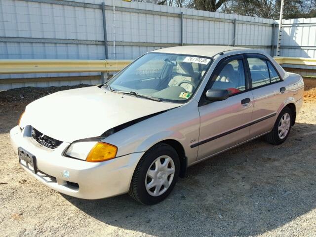 JM1BJ2226Y0217452 - 2000 MAZDA PROTEGE DX BEIGE photo 2