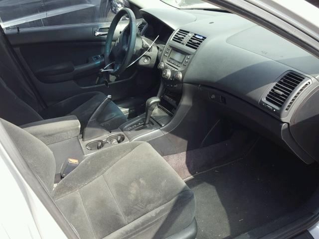 1HGCM56416A145822 - 2006 HONDA ACCORD LX SILVER photo 5