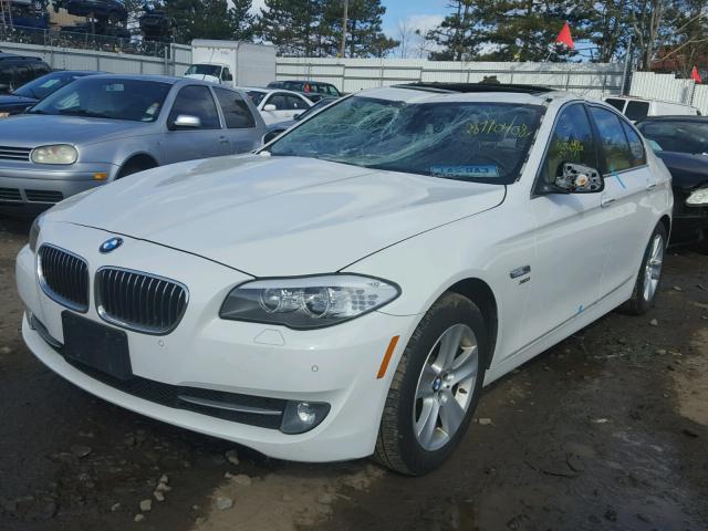 WBAXH5C58CDW06538 - 2012 BMW 528 XI WHITE photo 2