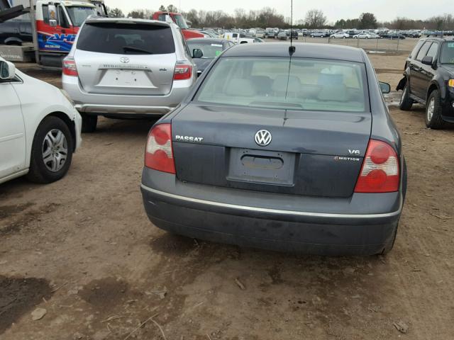 WVWTH63B94P050964 - 2004 VOLKSWAGEN PASSAT GLX GRAY photo 10