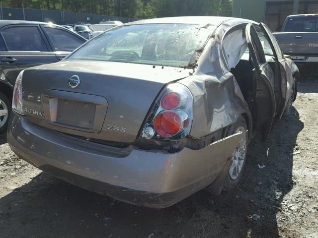 1N4AL11EX5N453845 - 2005 NISSAN ALTIMA S GRAY photo 4