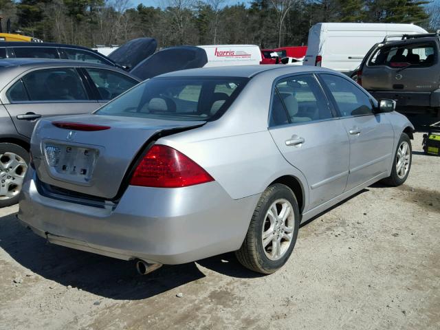 1HGCM56717A152975 - 2007 HONDA ACCORD EX SILVER photo 4