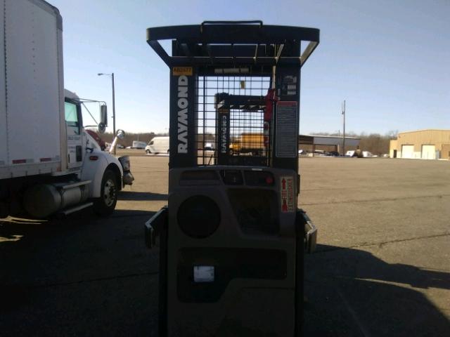 F0EAS196BD16731 - 1996 RAYM FORKLIFT RED photo 8