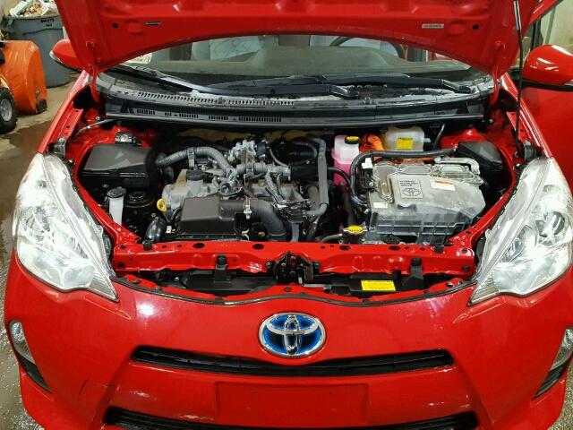 JTDKDTB3XD1550554 - 2013 TOYOTA PRIUS C RED photo 7