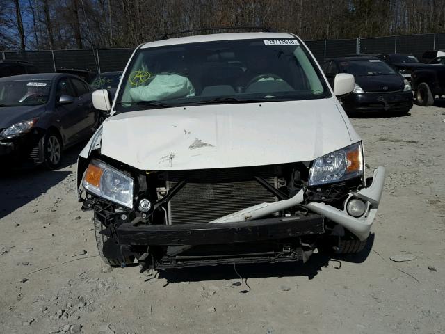 1D8HN54P48B176530 - 2008 DODGE GRAND CARA WHITE photo 9