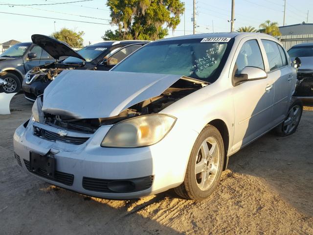 1G1AL58F187256578 - 2008 CHEVROLET COBALT LT SILVER photo 2