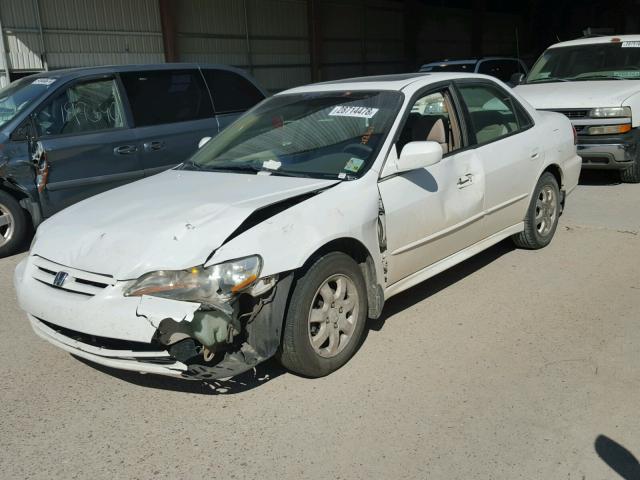 1HGCG56661A129679 - 2001 HONDA ACCORD EX WHITE photo 2