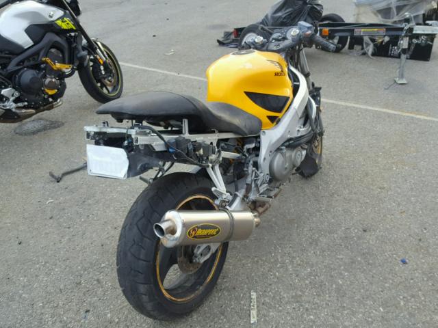 JH2PC3500YM102104 - 2000 HONDA CBR600 F4 YELLOW photo 4