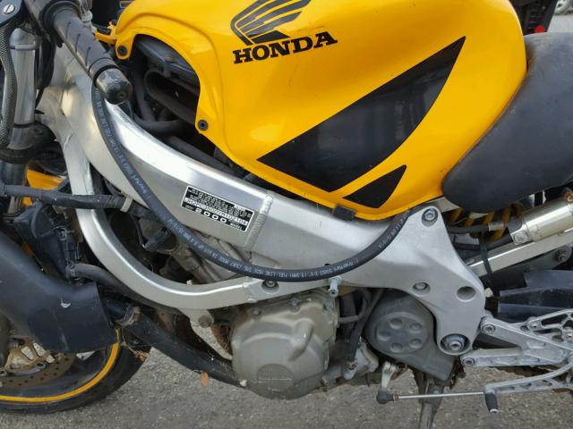 JH2PC3500YM102104 - 2000 HONDA CBR600 F4 YELLOW photo 7