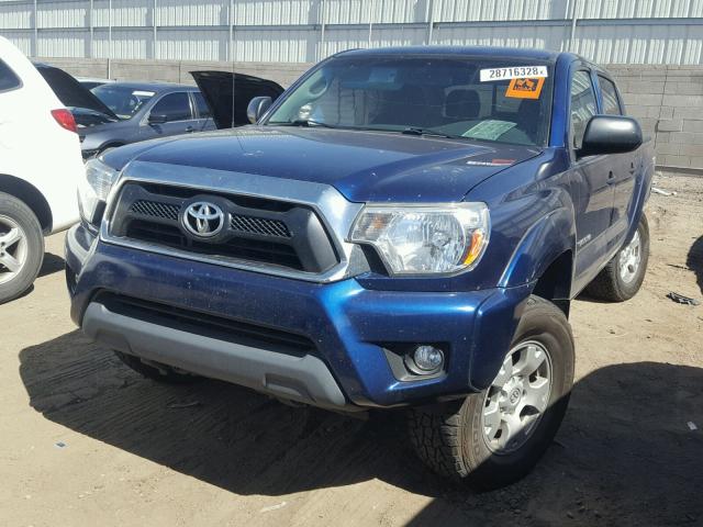 3TMLU4EN5EM135945 - 2014 TOYOTA TACOMA DOU BLUE photo 2