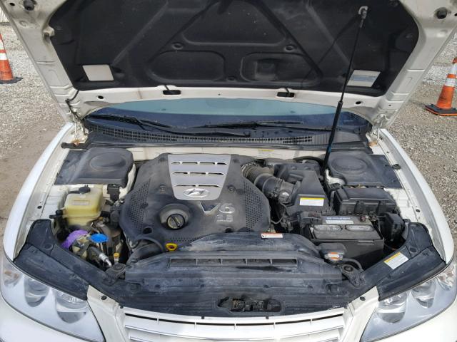 KMHFC46F57A174537 - 2007 HYUNDAI AZERA SE WHITE photo 7