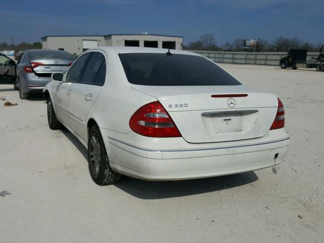 WDBUF65J14A416142 - 2004 MERCEDES-BENZ E 320 WHITE photo 3