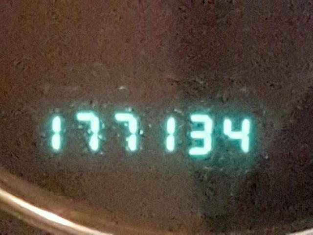 1J8GN28K88W224653 - 2008 JEEP LIBERTY SP SILVER photo 8