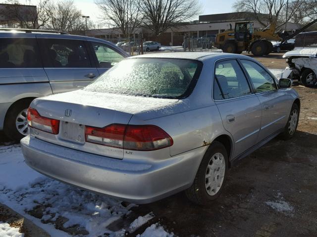 JHMCG56421C019518 - 2001 HONDA ACCORD LX SILVER photo 4