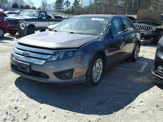 3FAHP0HA2AR399576 - 2010 FORD FUSION SE GRAY photo 2