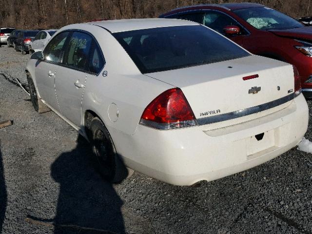 2G1WS583981255352 - 2008 CHEVROLET IMPALA POL WHITE photo 3