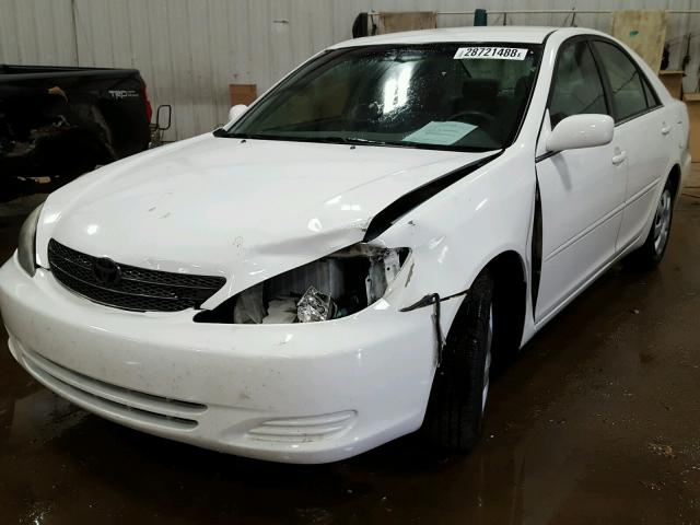 4T1BE30KX4U366023 - 2004 TOYOTA CAMRY LE WHITE photo 2