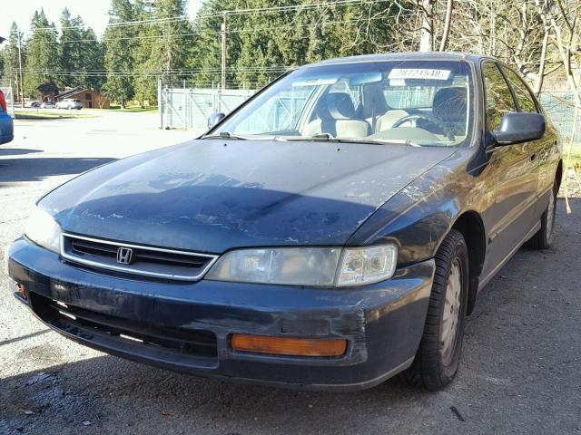 1HGCD5653VA174374 - 1997 HONDA ACCORD EX GREEN photo 2