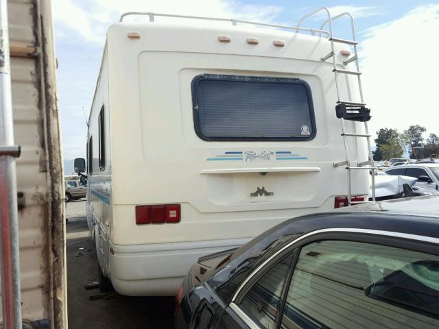 1FCKE33G5MHA02838 - 1991 NATI MOTOR HOME WHITE photo 3