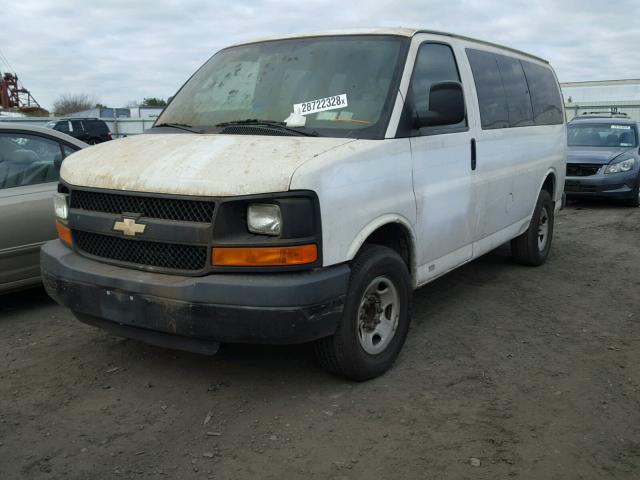 1GAZGPDG1A1177423 - 2010 CHEVROLET EXPRESS G2 WHITE photo 2