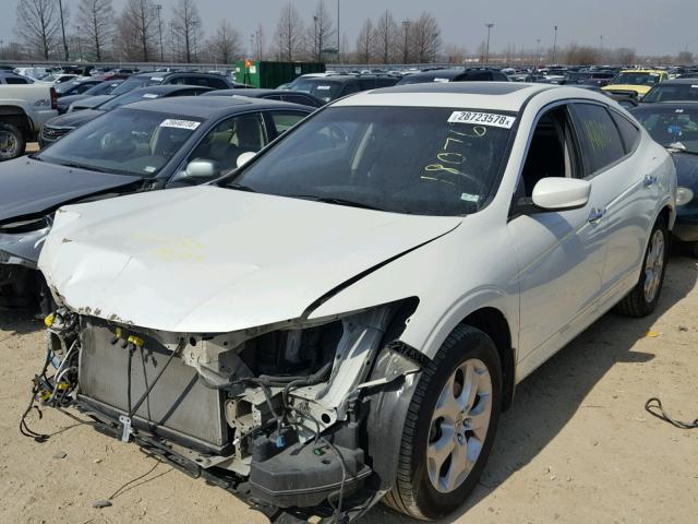 5J6TF2H5XAL003294 - 2010 HONDA ACCORD CRO WHITE photo 2