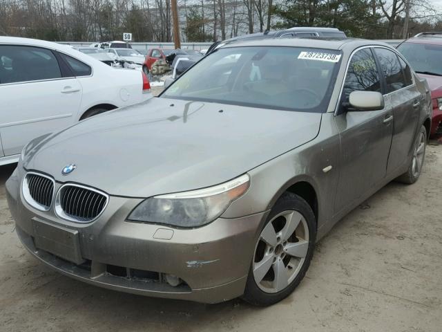 WBANF73516CG68949 - 2006 BMW 530 XI TAN photo 2