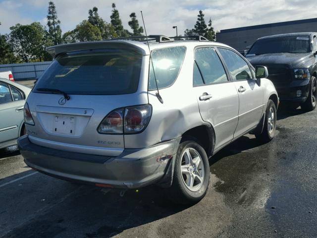 JTJHF10U420278488 - 2002 LEXUS RX 300 SILVER photo 4