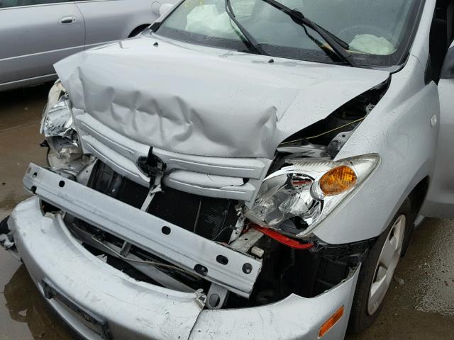 JTKKT624540045498 - 2004 TOYOTA SCION XA SILVER photo 9